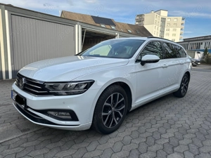 VW Passat Variant Buss 2.0TDI, DSG, LED, camera, carlig, incalzire stationara, Apple Car, Navi