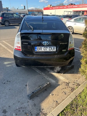 Vand Toyota Prius  - imagine 3