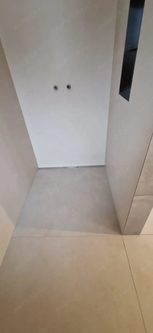 Presteaz servicii de amenajari interioare 