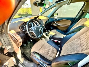 Opel Zafira Tourer 2.0 CDTI 130 CP   Panoramic - imagine 4