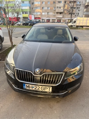 Închiriez Skoda Superb 