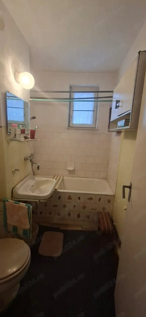 Proprietar, vând apartament cu 2 camere, decomandat - zona liniștită - imagine 4