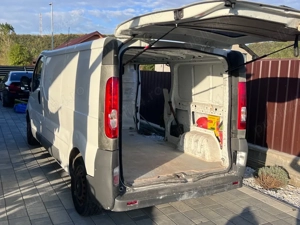 Vand sau schimb Opel Vivaro - imagine 6