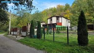 Casă P+1 golful Mraconia cu vedere la apă, 2 km de Chipul lui Decebal 