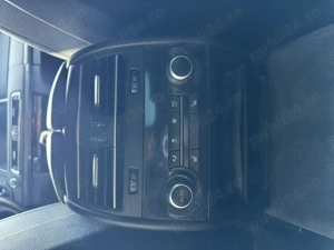 BMW Seria 7 740d xDrive - imagine 6