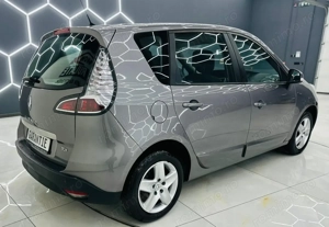 RENAULT SCENIC - imagine 4
