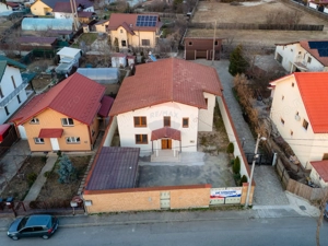 Casă individuală de Vânzare, 242mp utili+ teren de 380mp, în Pitești