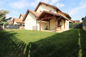 Casa INDIVIDUALA  P+M in Dumbravita, aproape de padure.