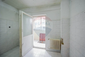 De vânzare – Apartament 2 camere, parter înalt, triplă orientare - imagine 8