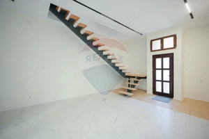 Apartament cu 4 camere de vânzare, ultracentral - imagine 6