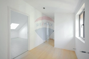 Apartament cu 4 camere de vânzare, ultracentral - imagine 8