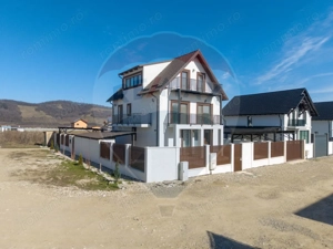 Proprietate speciala, cu destinatii multiple, Sanpetru/ Harman! - imagine 5