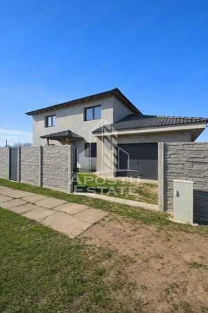 Casă modernă P+E cu teren de 877 mp – construcție 2022
