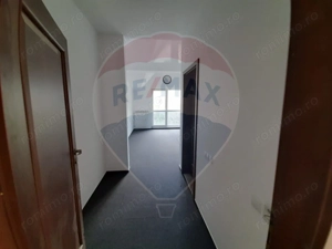 Vila / Pensiune / Camin / Azil seniori, zona superba Moeciu, parcare - imagine 17