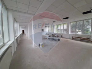 Vila / Pensiune / Camin / Azil seniori, zona superba Moeciu, parcare - imagine 7