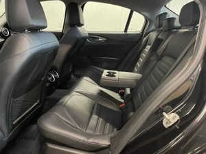 Alfa Romeo Giulia - imagine 11