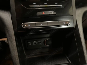 Renault Megane - imagine 18