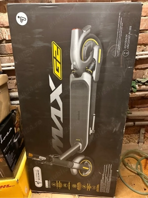 Segway Ninebot by KickScooter MAX G2 nou, sigilat