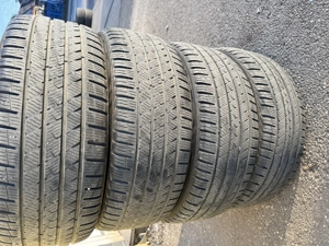 Vând 4 anvelope all season Vredestein 225 50 r18 