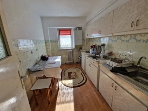 Apartament de 3 camere 