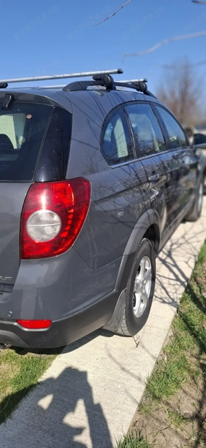 Chevrolet Captiva 2011   7 locuri   4x4   Automată - imagine 4
