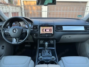 VW Touareg 3.0 Diesel 2012  - imagine 3