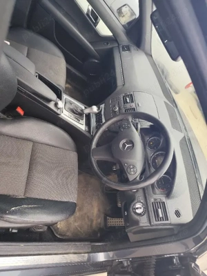 Dezmembram Mercedes C class W204 2.2 cdi Euro 5 Nonfacelift An 2010 Cod motor 651.911 - imagine 8