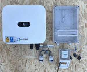 Vând invertor 5 KW trifazat Huawei