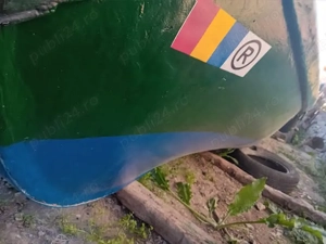 Barca din fibra extra buna. 