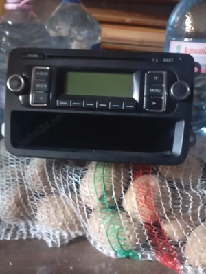 vând radio auto golf 5 original