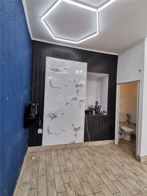 Piata Sf Gheorghe, spatiu comercial 15 mp - imagine 5