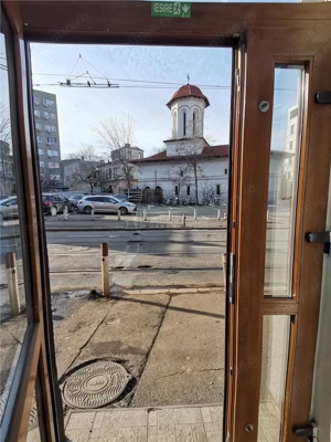 Piata Sf Gheorghe, spatiu comercial 15 mp - imagine 9