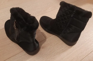Cizme NOI damă pt. iarnă, negre , îmblănite, mărimea 38. - imagine 3