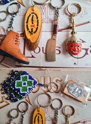 7 brelocuri vintage (NOS), diverse, pentru colecționari - imagine 2