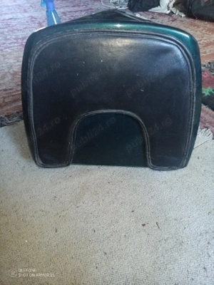 Portbagaj scuter (Top Case) Robust - Model Retro cu Spătar și Cheie - imagine 2