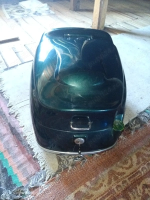 Portbagaj scuter (Top Case) Robust - Model Retro cu Spătar și Cheie