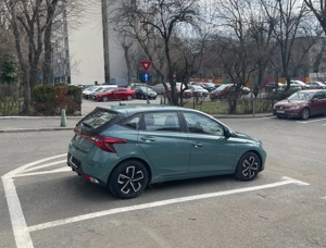 Hyundai I20 benzina navigatie tesla 77000km - imagine 8