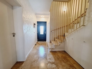 Casa in Braytim. Cu dormitor la parter. Mobilata si utilata.  - imagine 14