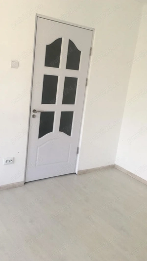 Inchiriez apartement pe strada Alezandru cel Bun (langa primarie) - imagine 6
