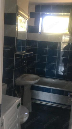 Inchiriez apartement pe strada Alezandru cel Bun (langa primarie) - imagine 4