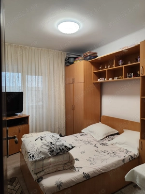 Vând Apartament 4 camere,decomandat,81 mp utili,renovat - imagine 5