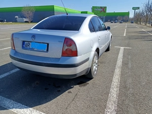 Volkswagen Passat 1.9 TDI an 2003 cutie viteze automata - imagine 4