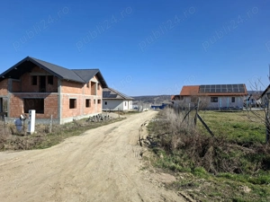 se vand 803 mp strada Iasului 