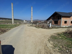 se vând 803 mp teren intravilan în cartierul Dumbrava din municipiul Zalău  - imagine 2