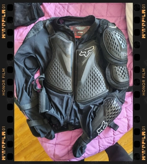 Costum protecție fox  - imagine 2