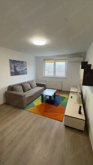 Apartament de Închiriat Proprietar - Renovat - Central, 2 Camere