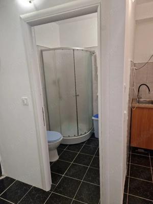 vand camera stil garsoniera  zona lapus - imagine 4