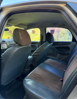 vand ford focus,1.6,2008 - imagine 5