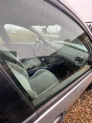 1500 Ron -Vând Ford Fiesta 1.4 benzina pentru dezmembrări sau piese - imagine 4