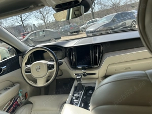 Volvo XC60 Inscription D4 AWD AT8 - 2019 - imagine 2